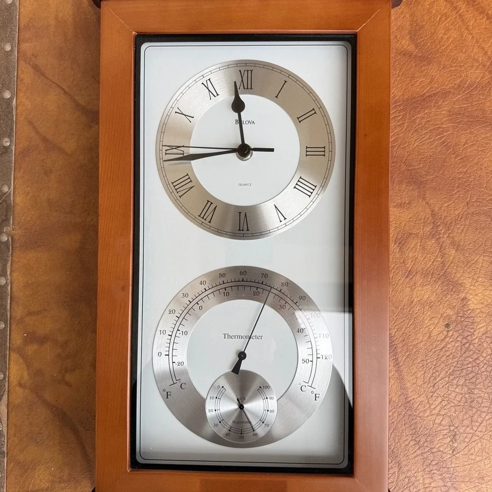 Bulova Quartz Wall Clock Thermometer Hygrometer Wood Frame Weather Station 17